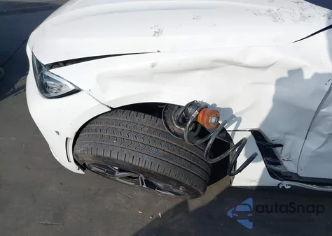 2022 BMW I4 Edrive40 из США, поврежденный, VIN WBY73AW03NFN09831